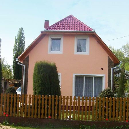 Apartment in Balatonmariafürdo 19285 Balatonkeresztúr Dış mekan fotoğraf