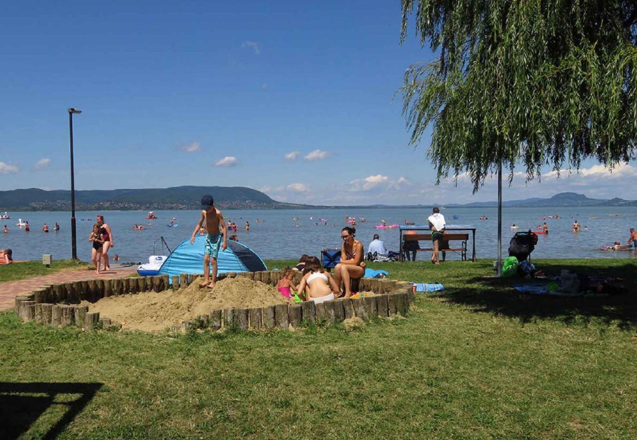 Apartment in Balatonmariafürdo 19285 Balatonkeresztúr Dış mekan fotoğraf